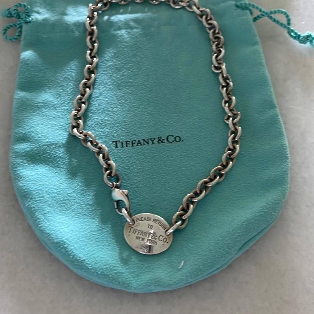 Return to Tiffany oval tag necklace